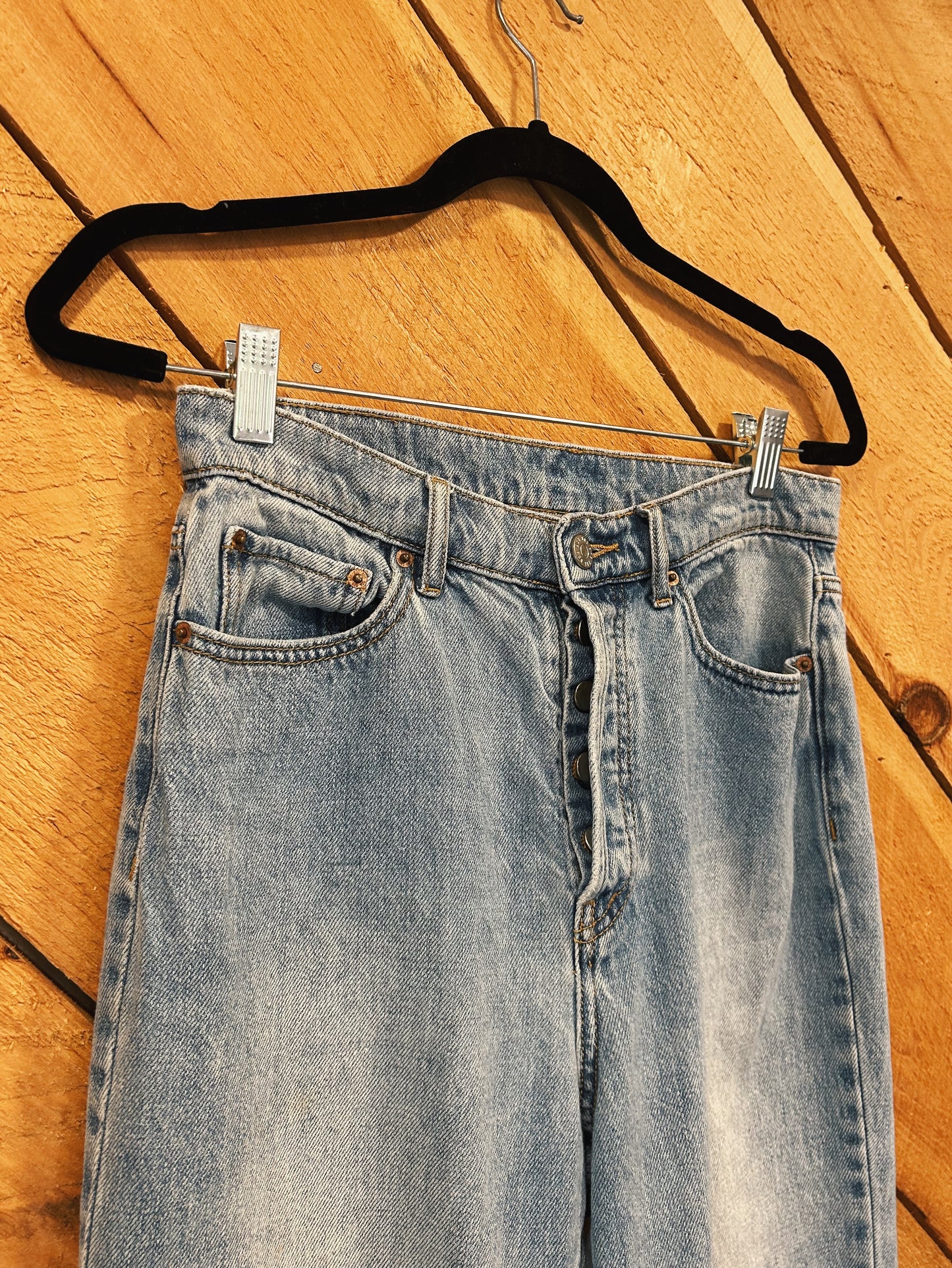 BLOOM PATCH AND BLOCK JEANS