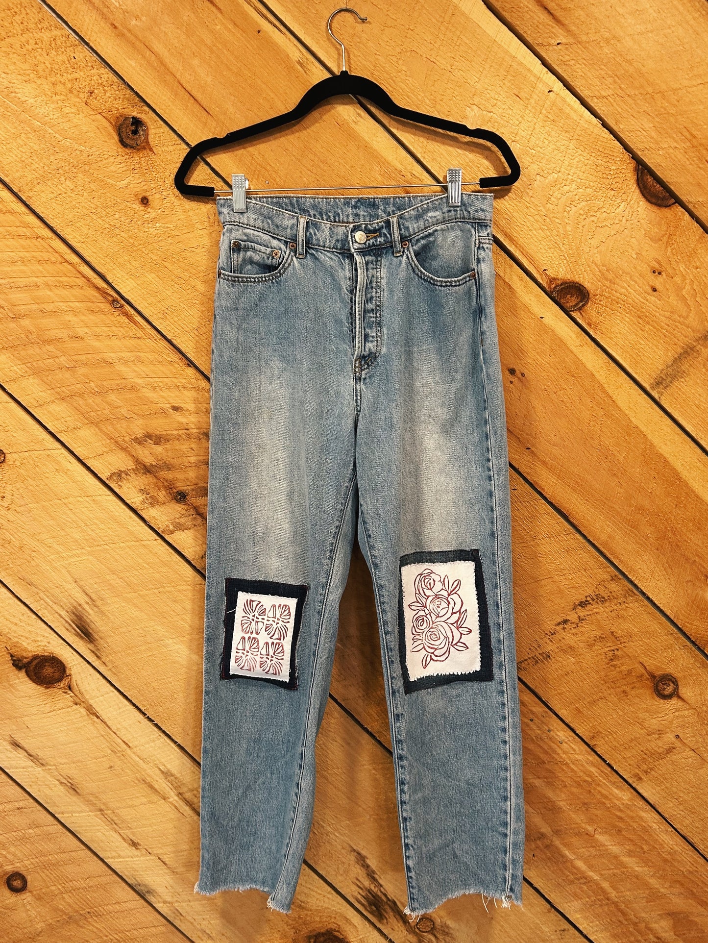 BLOOM PATCH AND BLOCK JEANS