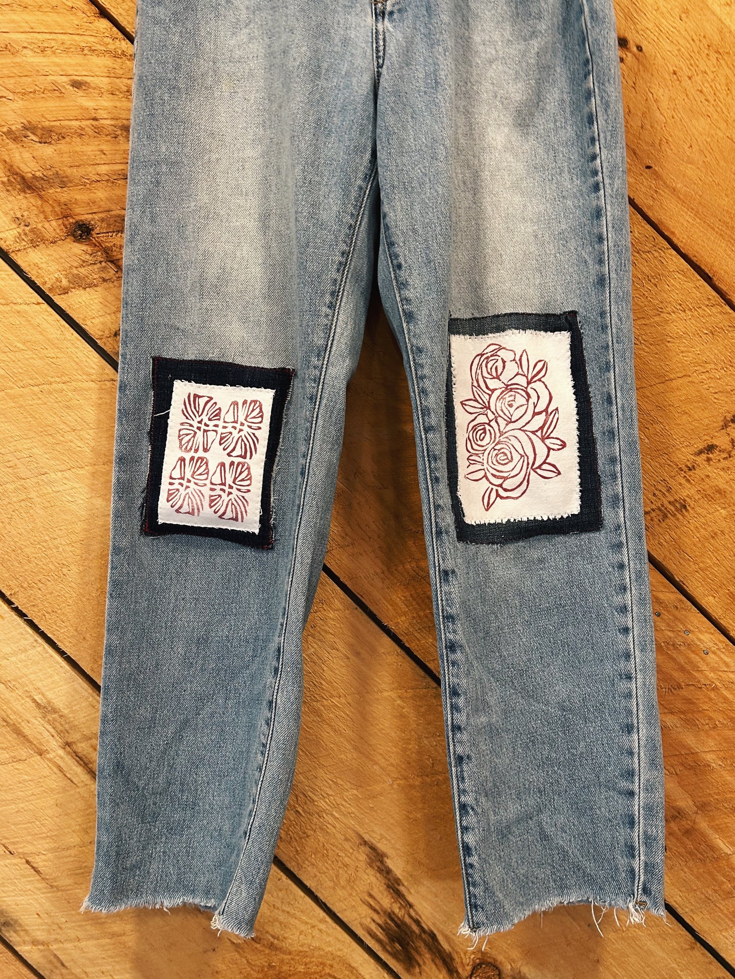 BLOOM PATCH AND BLOCK JEANS