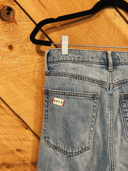 BLOOM PATCH AND BLOCK JEANS